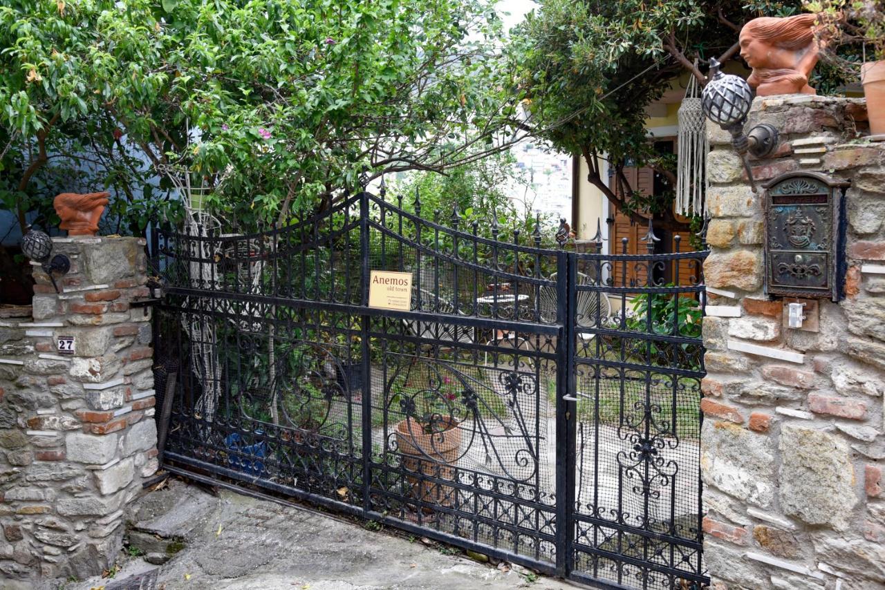 Anemos Old Town Apartment Кавала Екстериор снимка